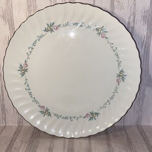 Sweetheart Silhouette Fine China by SYRACUSE 10.25” Plate